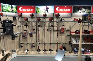 Brandshop-Zenoah-Komatsucity-2